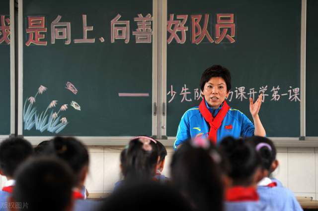 美女脱内衣内裤直播软件