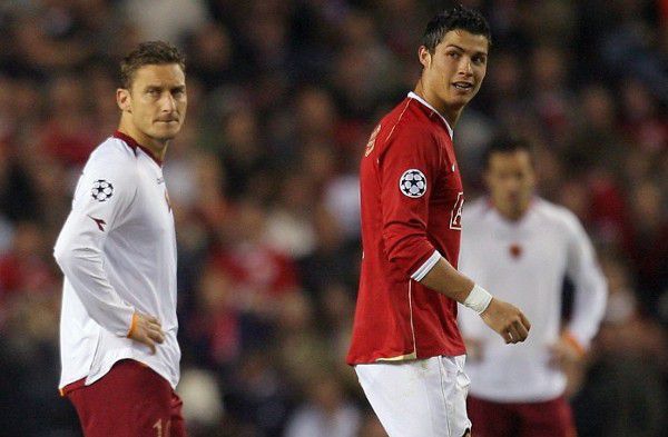 德火车撞不明物体